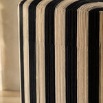 Détail du tissage main de la colonne KOBA